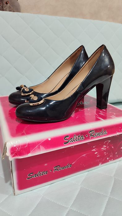 Женская обувь  , 38 размер