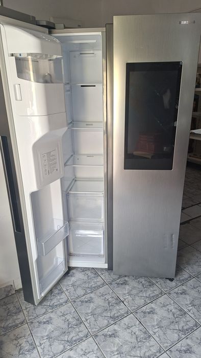 Frigider Samsung Side-by-Side