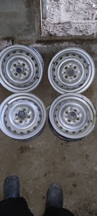 Продам комплект дисков штамп на ВАЗ