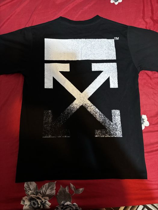 Tricou  OFF  WHITE nou fară etichetă