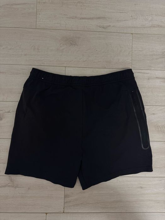 Pantaloni Scurti Nike Tech