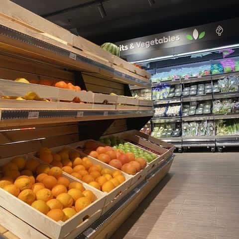 Търговско обзавеждане за магазини и заведения