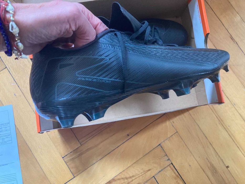 Футболни бутонки Nike номер 47 нови