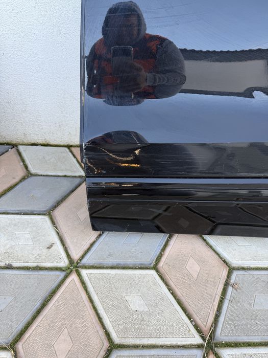 Usa stanga spate Audi Q8