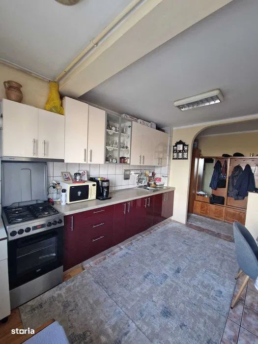 Apartament 2 camere, 47 mp, etaj intermediar,Intre Lacuri