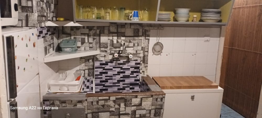 Давам под наем обзаведен двустаен апартамент