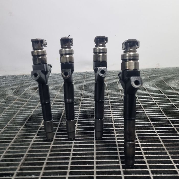 Injector Nissan Navara D40 Facelift 2.5 Diesel D40 2010 - 2015 190CP YD25DDTI Euro5 ...