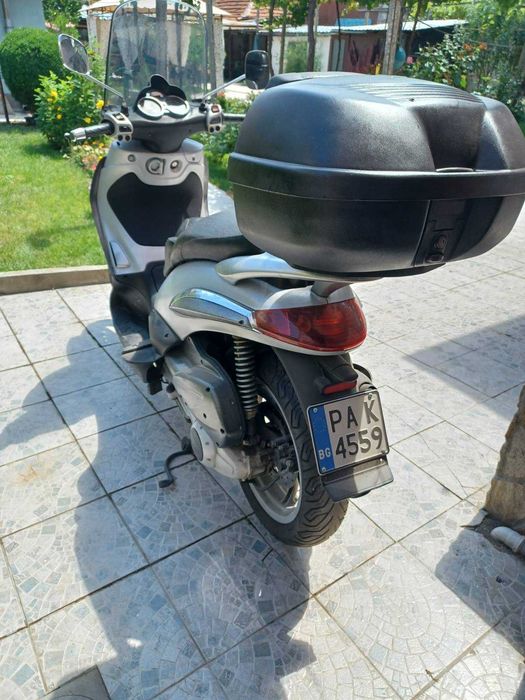 Piaggio Beverly 250