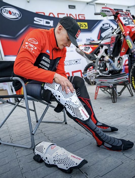 Наколенники эндуро Acerbis