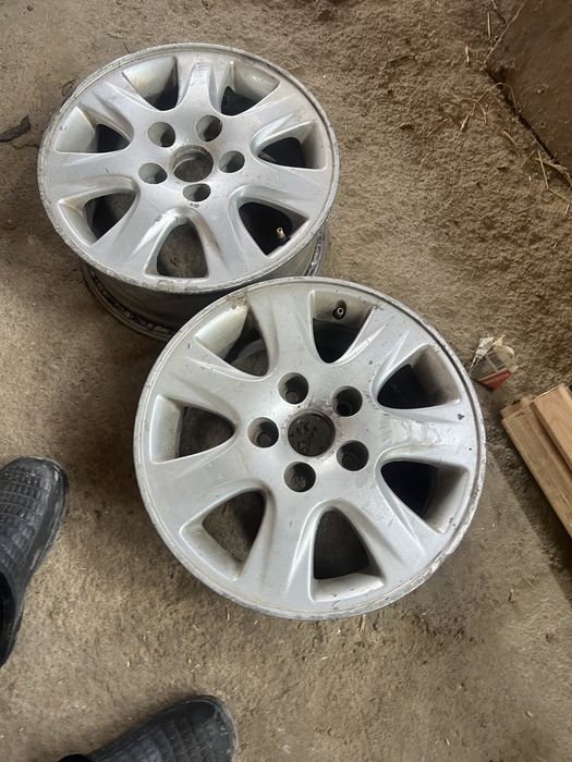 Продам 2 дикска на камри 20