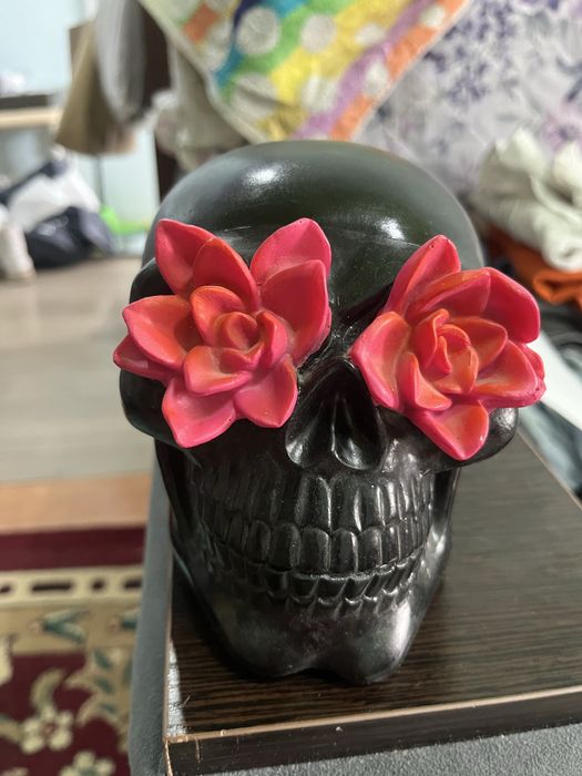 Череп декоративный с цветами