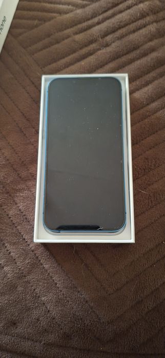 Продам iPhone 13