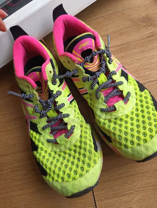 Asics маратонки номер 36