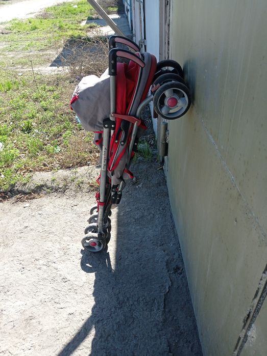 Коляска прогулочная