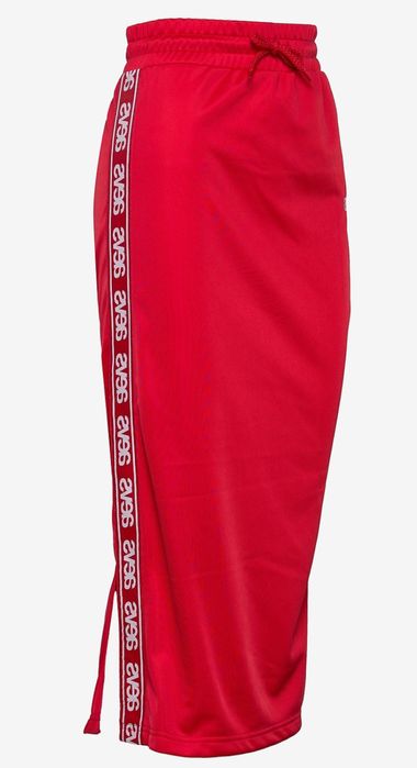 Дамска пола на Svea