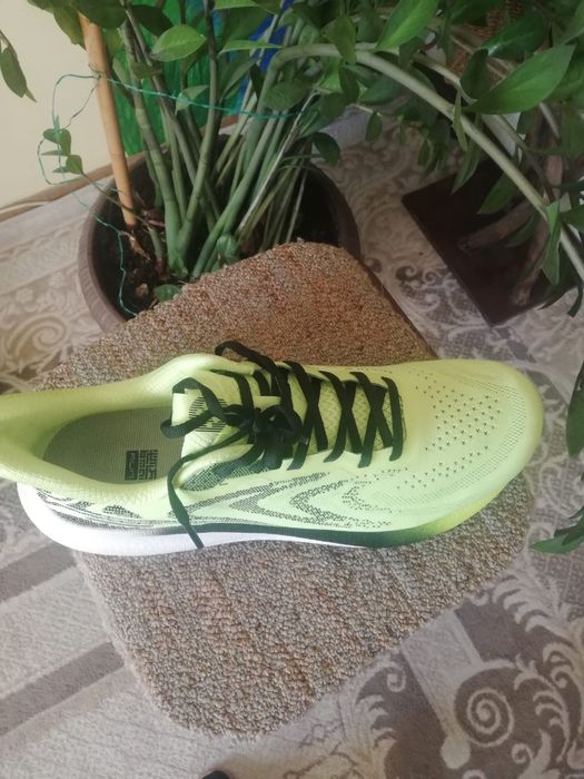 Кроссовки 47 разм