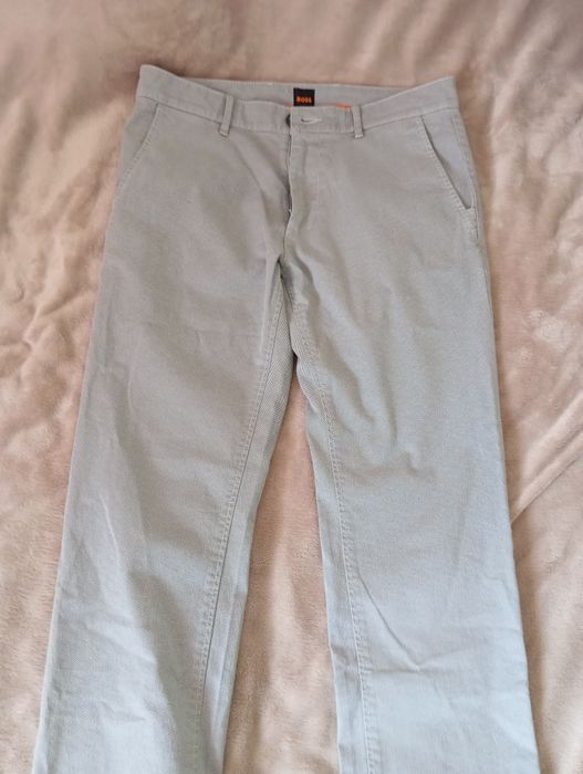 Pantaloni Boss Schino slim fit,Mărimea taliei 31,  piciorului 32