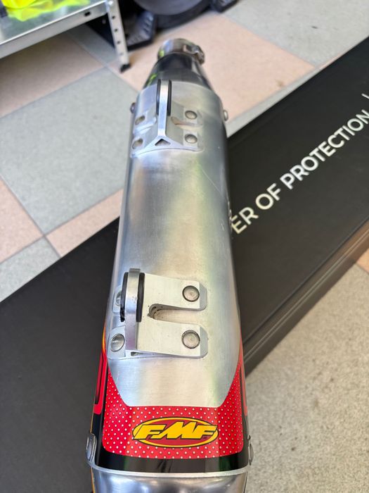 Продавам FMF PowerCore 4