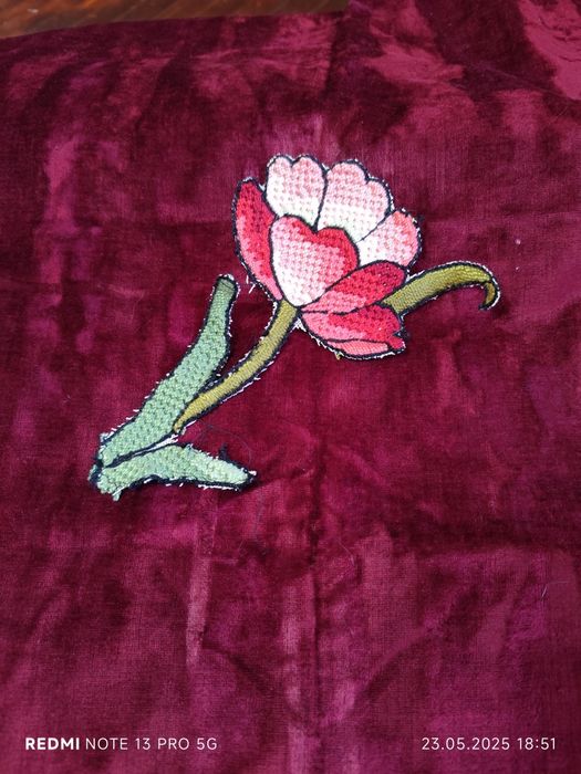 Стари  копринени покривки