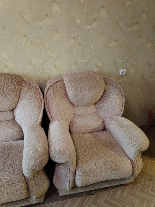 Диван раскладной и кресло