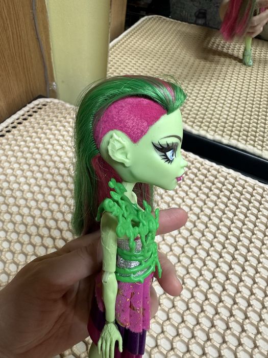 Продам куклу монстр хай!
