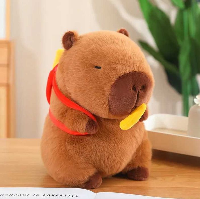 Плюшена играчка Капибара с раничка Mc Donalds и пържени картофки 30 см