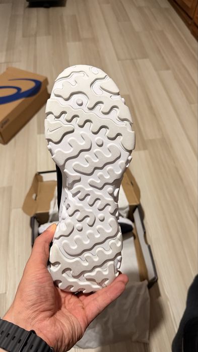 Nike react vision 3m marimea 45 noi.