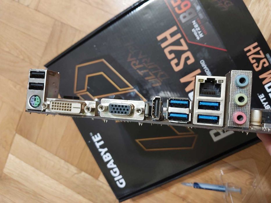 AMD Ryzen 5 3600 + AsRock B450M HDV