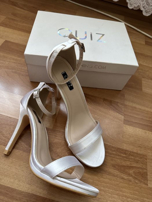 Pantofi cu toc new Look Londra