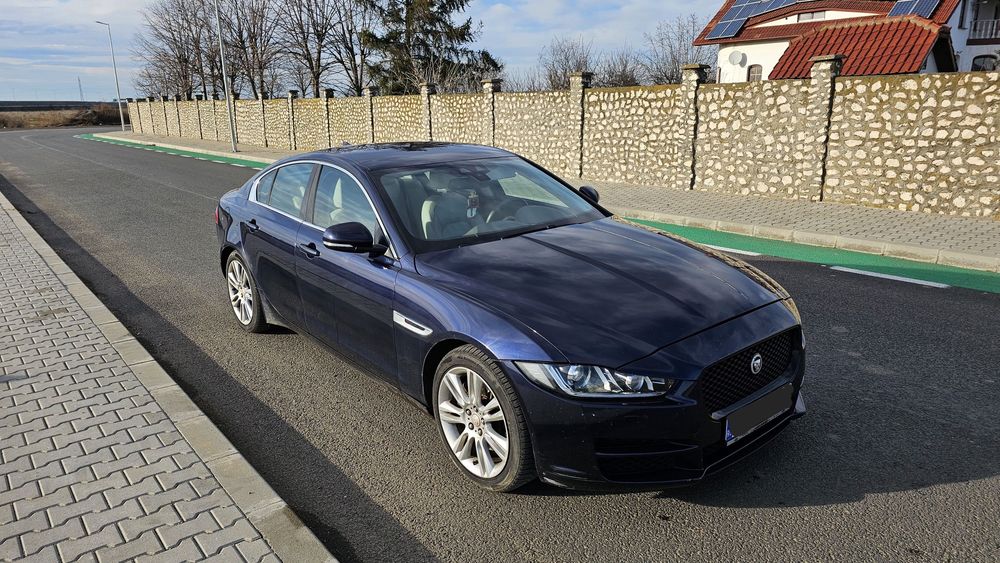 Jaguar XE 2.0D 180 CP Automat 2015 | 185.000 km | Motor defect
