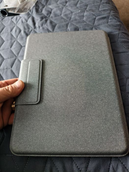 Husă cu tastatură Logitech Folio Touch – iPad Air 5, 4; IPad Pro 11”