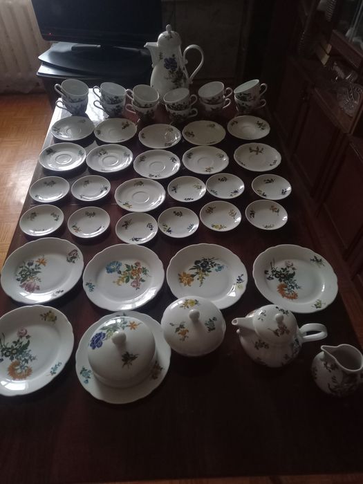 Продаётся чайный сервиз