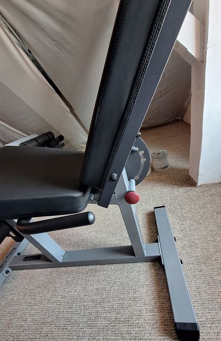 Vând aparat profesional extensii picioare BodySolid GLCE365,mărimea S