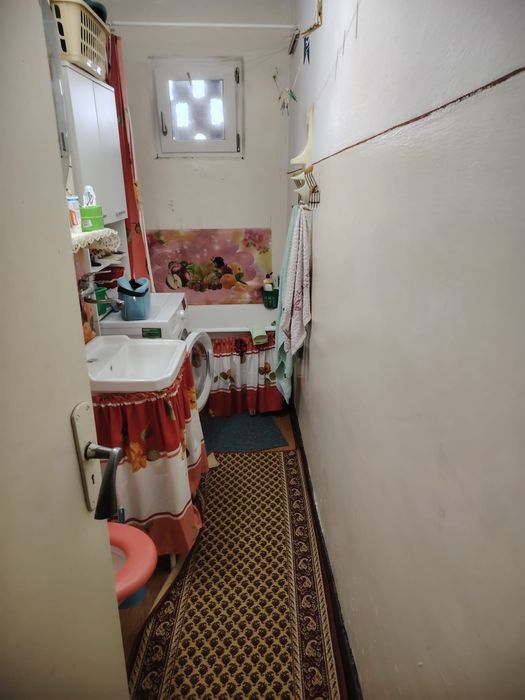 Apartament 2 camere nedecomandat