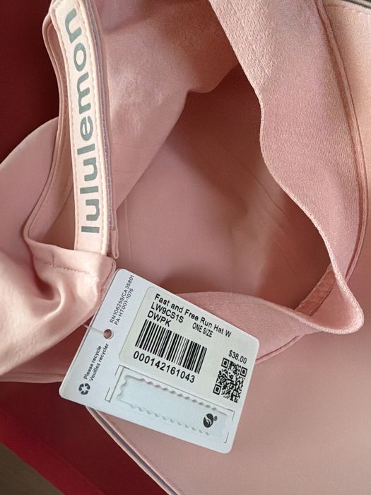 Шапка lululemon