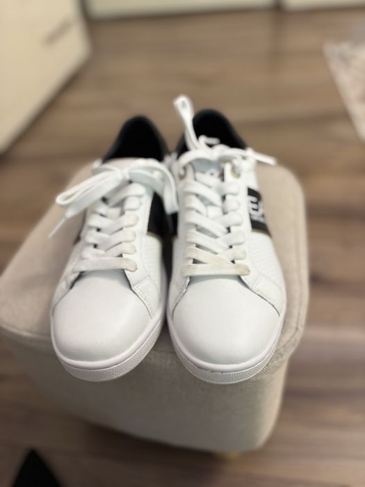 Tenesi Emporio Armani marimea 36 2/3