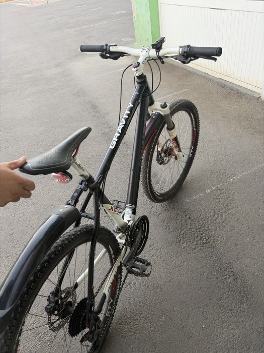 Vand bicicleta in stare de functionare