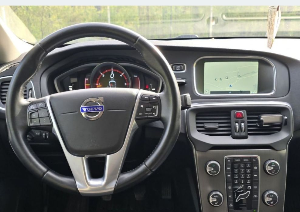 Volvo V40  euro 6 capacitate 2.0 diesel