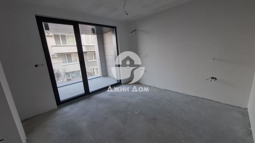 Просторен двустаен апартамент на МЕТРИ ОТ МОРЕТО в гр. Несебър