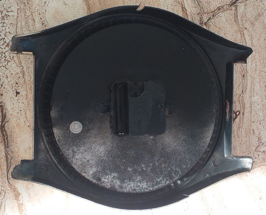 Ceas vechi de perete