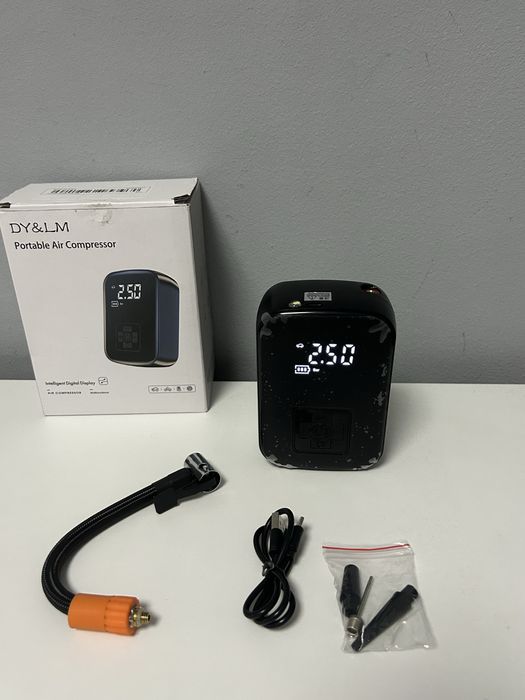 Compresor auto portabil 150PSI, alimentare USB