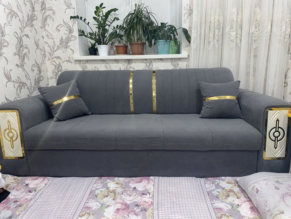 Диван для гостиной