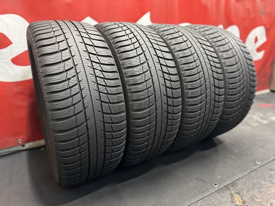 225 50 17, Зимни гуми, Bridgestone BlizzakLM001, 4 броя