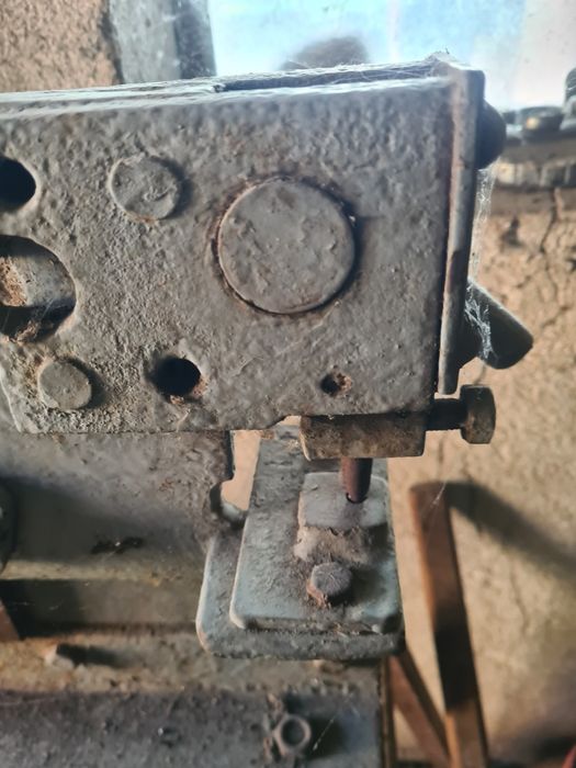 Продавам ,точило за ножове