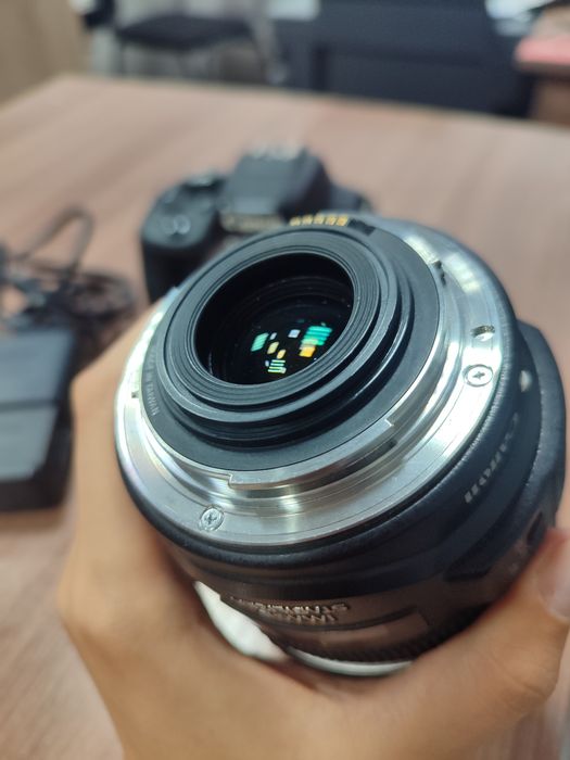 Canon 100D фотоаппарат
