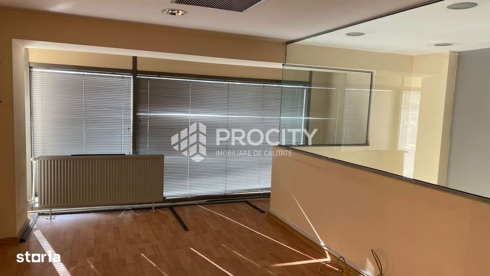 Bulevardul Independentei spatiu comercial in suprafata de 522 mp .