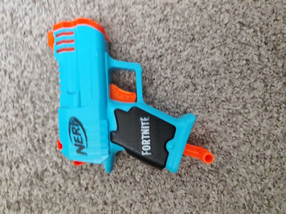 Fortnite NERF Pistol