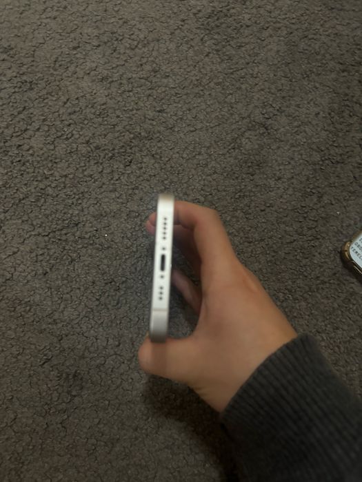 iPhone 13 128gb родной