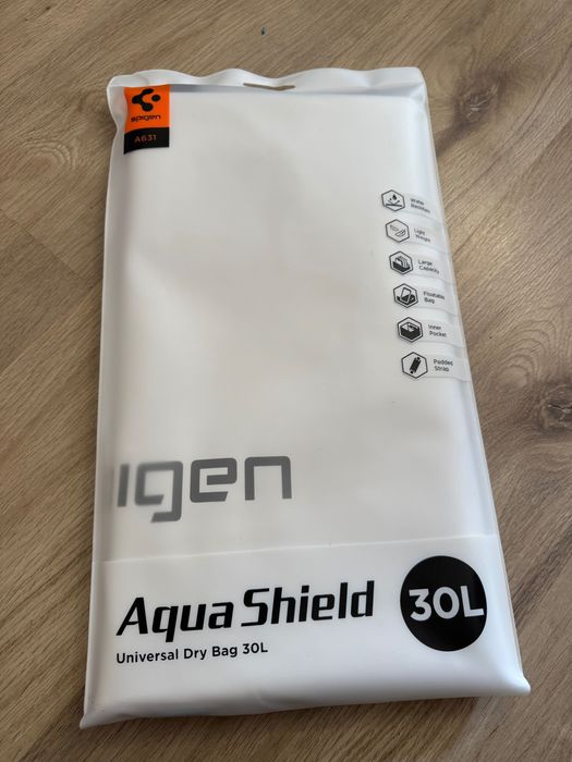 Rucsac impermeabil Spigen AquaShield Bag - 30 litri - alb - sigilat