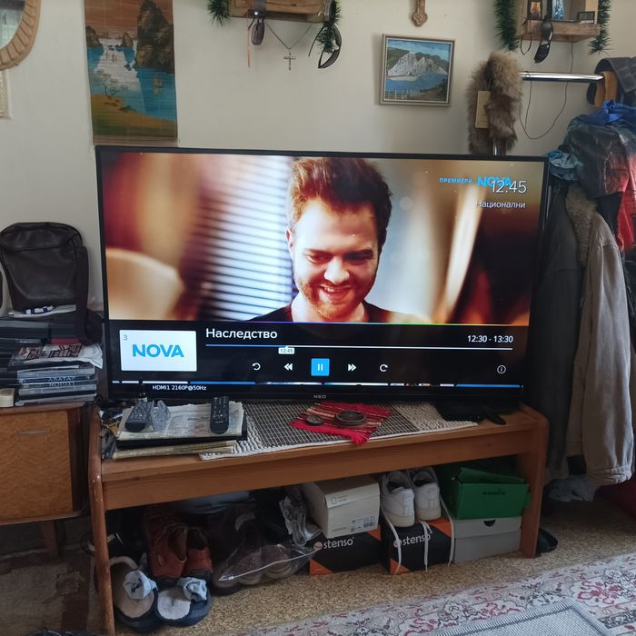 Продавам смарт ТВ НЕО 55'